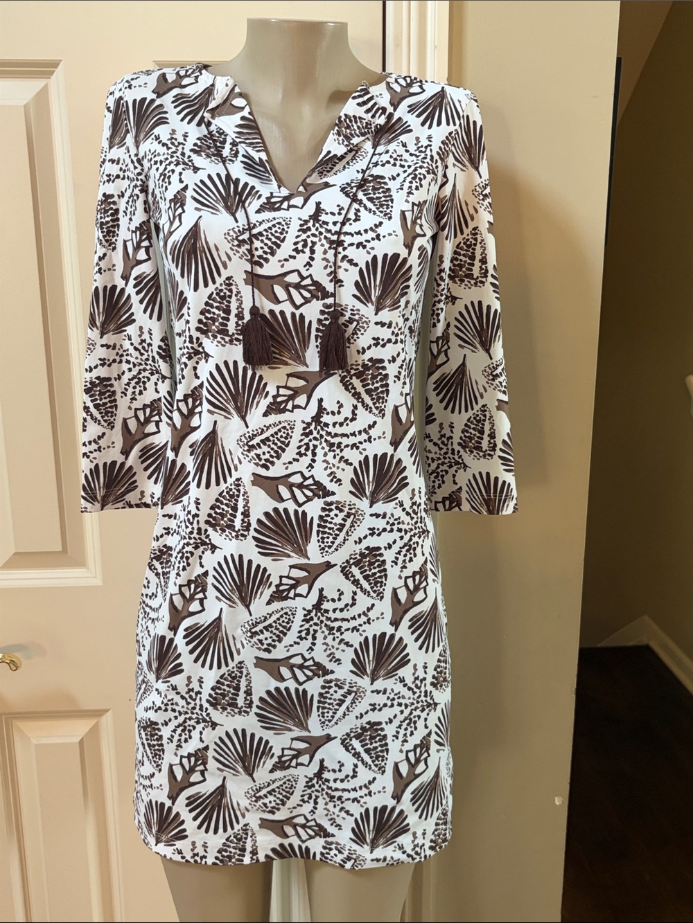 Persifor Dress with Brown shell  Print, XS